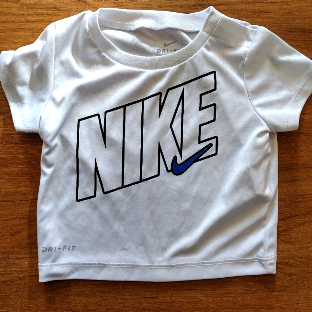Nike 6months shirt
